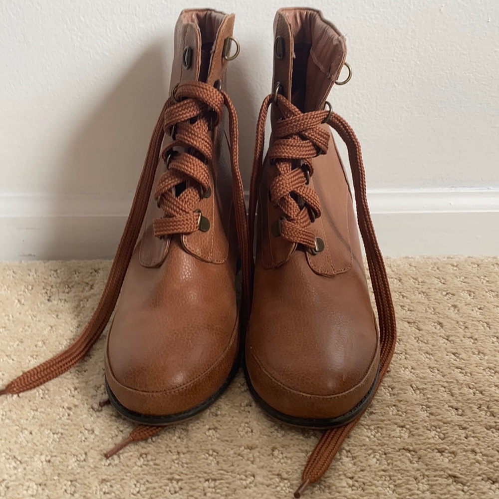 Rare 80/20 Hidden Wedge Boot